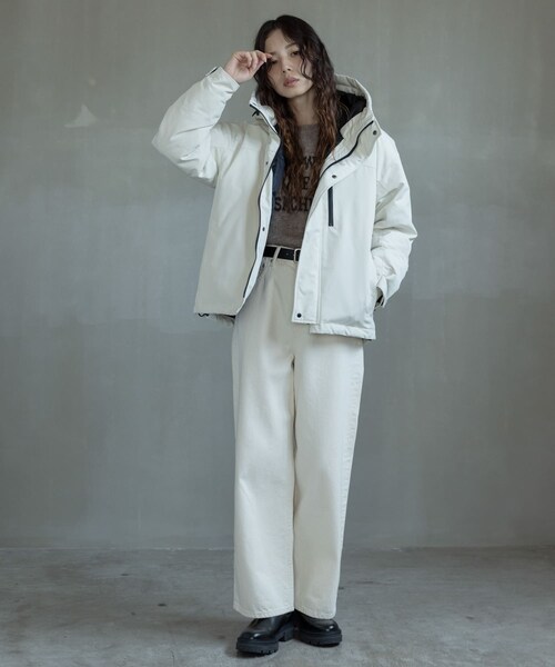 URBAN RESEARCH Sonny Label（アーバンリサーチサニーレーベル）の「フーディーダウンジャケット（その他アウター・レディース・アイボリー/ブラック/チャコール/グレージュ・FREE）」の11枚目の写真