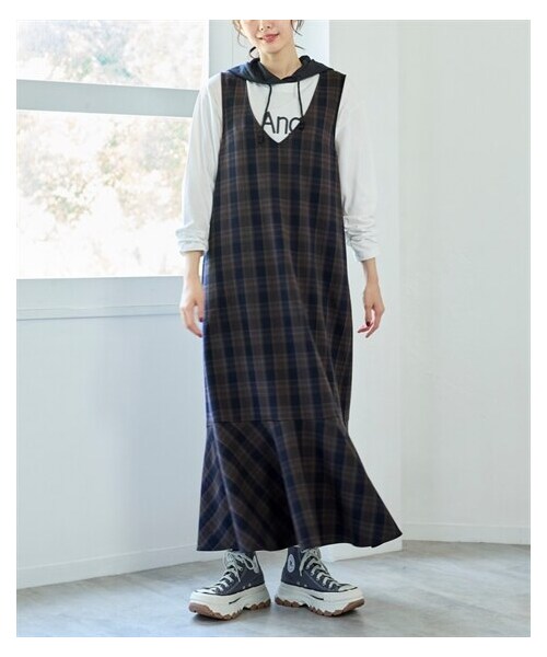 nissen（ニッセン）の「大きいサイズ 両面起毛マーメイドジャンパースカート【メルティストレッチ】（ワンピース・レディース・アイボリー系/イエロー系/ネイビー系・L/LL/3L/4L/5L/6L/8L/10L）」の15枚目の写真