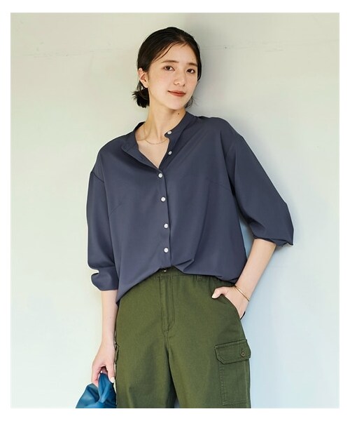 nissen（ニッセン）の「大きいサイズ 【しっとりしなやか素材】ストレッチシンプルバンドカラーシャツ（シャツ/ブラウス・レディース・オフホワイト/チャコールネイビー/キャメルベージュ/ラテピンク/トープグレー/ラベンダー/モカブラウン・L/LL/3L/4L/5L/6L/8L/10L）」の19枚目の写真