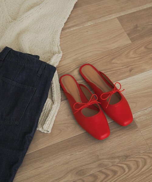 URBAN RESEARCH DOORS(アーバンリサーチドアーズ)の「スクエアトゥリボンミュール(サンダル・レディース・RED/BLACK・36/37/38)」の21枚目の写真