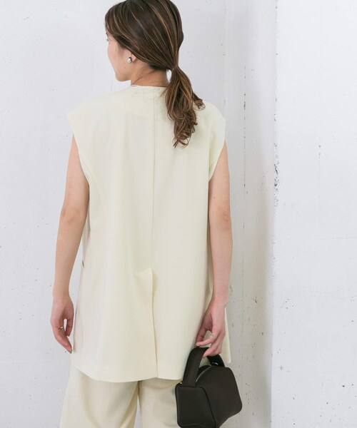 KBF（ケイビーエフ）の「ラウンドノーカラージレ（テーラードジャケット・レディース・YELLOW/IVORY/GREIGE・one）」の5枚目の写真