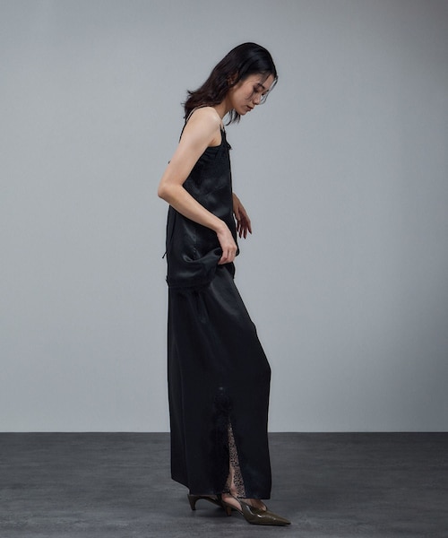 ADAM ET ROPE'(アダムエロペ)の「リバーレース2WAYキャミソール(キャミソール・レディース・ブラウン/ブラック・F)」の8枚目の写真