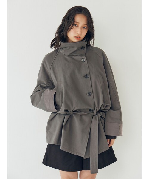 Ungrid（アングリッド）の「スタンドカラーミドル丈トレンチコート（トレンチコート・レディース・ベージュ/カーキ/チャコールグレー・F）」の6枚目の写真