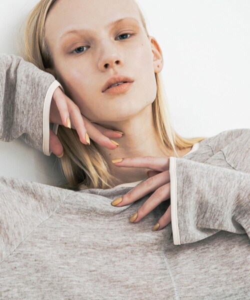 LAATO（ラート）の「piping sheer tee（Tシャツ/カットソー・レディース・ラテ/ネズミ/ハニー・FREE）」の10枚目の写真