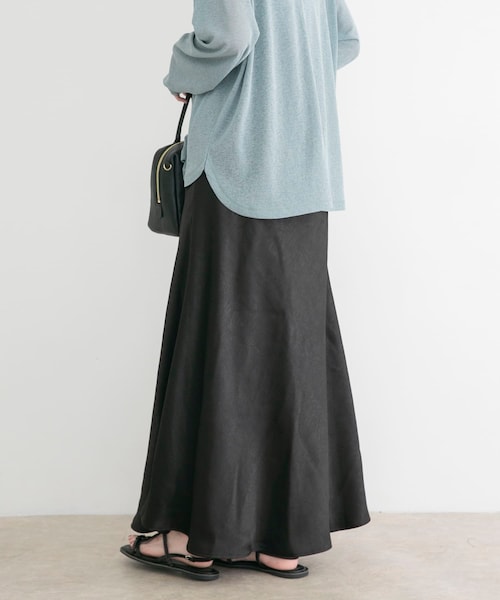 ITEMS URBANRESEARCH(アイテムズ アーバンリサーチ)の「ストレッチサテンスカート(スカート・レディース・WHT/BLK/BRN・Free)」の13枚目の写真