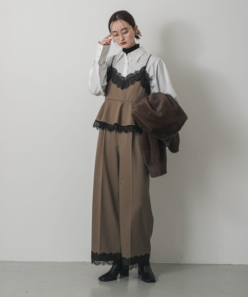 SENSE OF PLACE by URBAN RESEARCH（センスオブプレイスバイアーバンリサーチ）の「レースキャミオールインワン（つなぎ/オールインワン・レディース・CHARCOAL/CAMEL・S/M）」の2枚目の写真