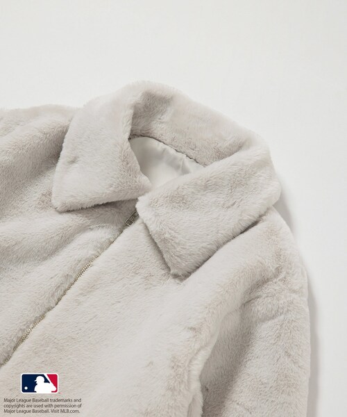 ROPE'(ロペ)の「【MLB COLLECTION BY JUN】フェイクファーブルゾン(その他アウター・レディース・ホワイト/ダークブラウン/ネイビー/グレー・F)」の15枚目の写真