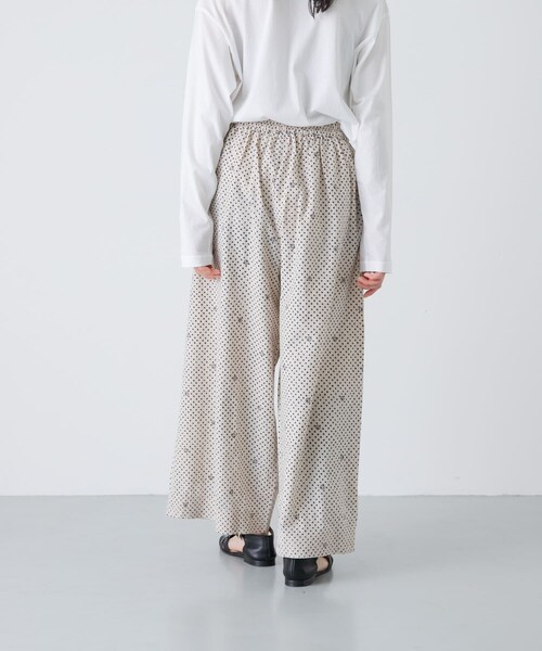 かぐれ（カグレ）の「maison de soil　BLOCK PRINT EASY PANTS（その他パンツ・レディース・LT BEIGE・2）」の4枚目の写真
