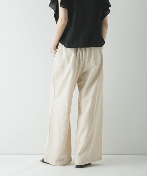 URBAN RESEARCH(アーバンリサーチ)の「ラミーレーヨンイージーパンツ(その他パンツ・レディース・BEIGE/BLACK・36/38)」の16枚目の写真