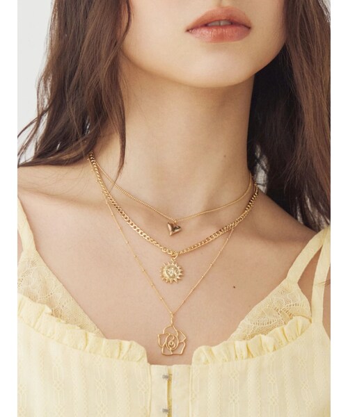 EVRIS（エヴリス）の「RANDOM CHAIN 3連 ネックレス（ネックレス・レディース・シルバー/ゴールド・F）」の4枚目の写真