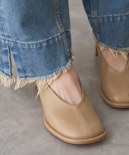 ADAM ET ROPE'（アダムエロペ）の「ラウンドトゥパンプス（パンプス・レディース・ブラック/ベージュ・23.0/23.5/24.0/24.5）」の16枚目の写真