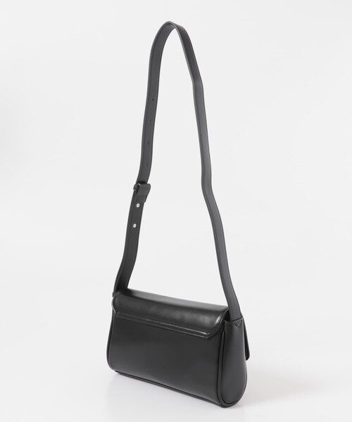 SENSE OF PLACE by URBAN RESEARCH(センスオブプレイスバイアーバンリサーチ)の「フラップショルダーバッグ(ショルダーバッグ・メンズ・BLACK/BROWN・one)」の5枚目の写真