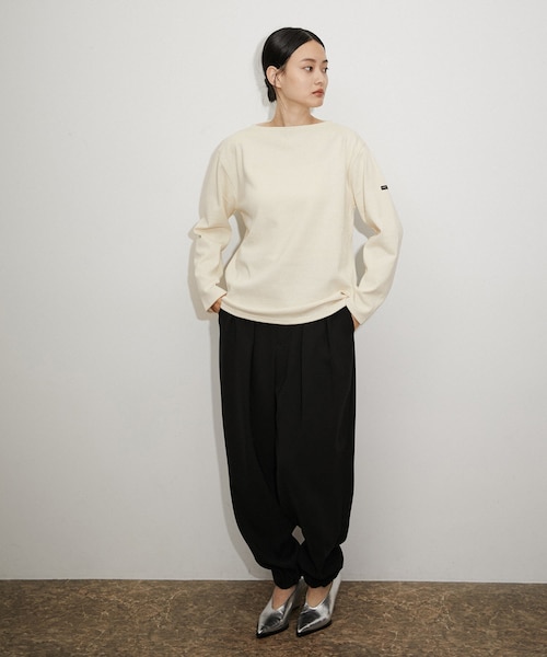 ADAM ET ROPE'（アダムエロペ）の「【公式サイト限定】【SAINT JAMES】SOLID（Tシャツ/カットソー・レディース・ブラック/オフホワイト/ピンク・1）」の7枚目の写真