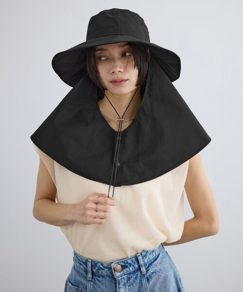 ADAM ET ROPE'（アダムエロペ）の「2WAYレイヤーハット / 撥水・UVケア・取り外し可（ハット・レディース・ブラック/ベージュ系・F）」の8枚目の写真