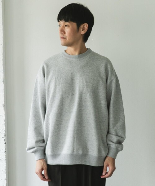 URBAN RESEARCH DOORS(アーバンリサーチドアーズ)の「commpost 反毛裏毛クルーネックスウェット(スウェット・メンズ・TOP GRAY・M/L/XL)」の11枚目の写真