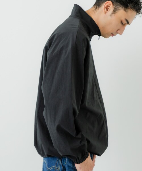 URBAN RESEARCH(アーバンリサーチ)の「NYLON DRY STRETCH JACKET(テーラードジャケット・メンズ・BLACK/BURGUNDY・M/L)」の6枚目の写真