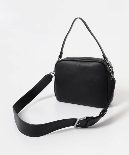 URBAN RESEARCH DOORS(アーバンリサーチドアーズ)の「2WAYスクエアショルダーバッグ(ショルダーバッグ・レディース・BLACK/PEACHBEIGE・One)」の10枚目の写真