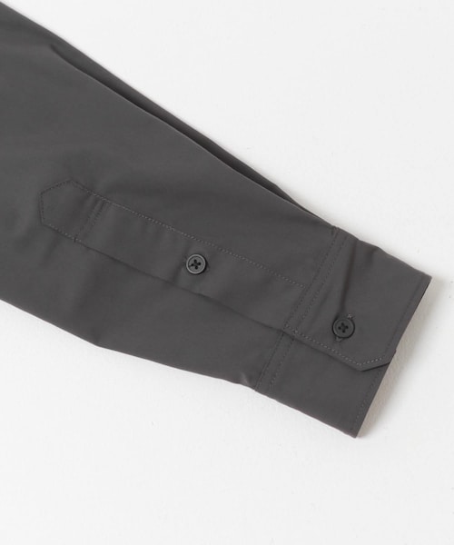 URBAN RESEARCH DOORS（アーバンリサーチドアーズ）の「『URTECH』Aircare ロングスリーブシャツ（シャツ/ブラウス・メンズ・CHARCOAL/BROWN/NAVY×BROWN・M/L）」の6枚目の写真