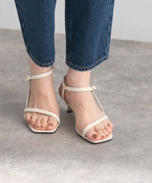 URBAN RESEARCH ROSSO（アーバンリサーチロッソ）の「REMME　ナローストラップサンダル（サンダル・レディース・NATURAL/NEGRO・36/37/38）」の5枚目の写真