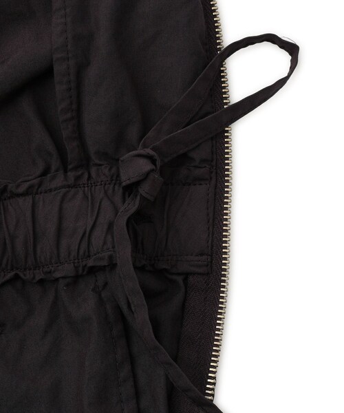 ADAM ET ROPE'(アダムエロペ)の「【AURALEE(オーラリー)】GARMENT-DYED FINX SHUTTLE WEATHER JUMPSUIT(つなぎ/オールインワン・レディース・ダークブラウン・1)」の13枚目の写真