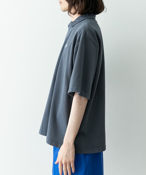 URBAN RESEARCH Sonny Label（アーバンリサーチサニーレーベル）の「NIKE　NK CLUB JERSEY POLO WASHE（ポロシャツ・メンズ・OBSIDIAN/MALACHITE/LT MAGENTA・M/L）」の7枚目の写真