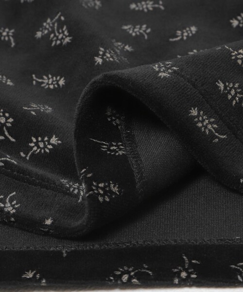 URBAN RESEARCH DOORS（アーバンリサーチドアーズ）の「FORK&SPOON　ベロアプリントエプロンワンピース（ワンピース・レディース・BLACK/DARKGREEN・1）」の15枚目の写真