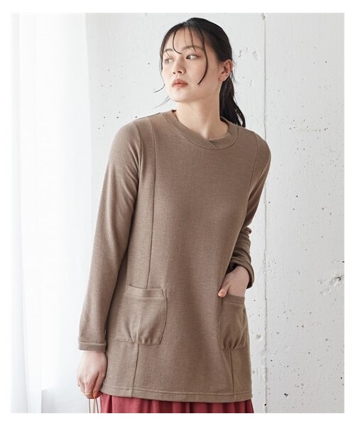 nissen（ニッセン）の「大きいサイズモチモチ柔らかギャザーポケットカットソーチュニック（チュニック・レディース・クラウドブルー/チャコールグレー/モカベージュ/コーラルピンク・L/LL/3L/4L/5L/6L/8L/10L）」の12枚目の写真