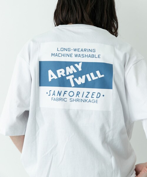 URBAN RESEARCH Sonny Label（アーバンリサーチサニーレーベル）の「ARMY TWILL　PRINT HSTEE TAG（Tシャツ/カットソー・メンズ・WHITE/CHARCOAL/PINK・M/L）」の7枚目の写真