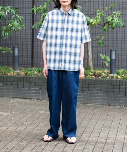 URBAN RESEARCH Sonny Label（アーバンリサーチサニーレーベル）の「接触冷感デニムイージーパンツ（デニムパンツ・メンズ・インディゴ/ライトインディゴ・M/L）」の7枚目の写真