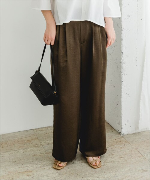 URBAN RESEARCH ROSSO（アーバンリサーチロッソ）の「F by ROSSO　サテンイージーパンツ（その他パンツ・レディース・SAND/K/BROWN・36/38）」の10枚目の写真