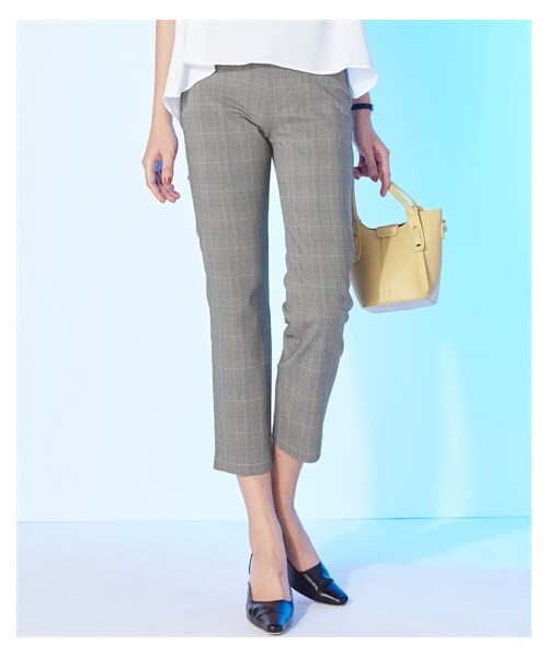 nissen（ニッセン）の「【接触冷感】ひんやりレギンススキニーパンツ（９分丈）（パンツ・レディース・黒/ライトベージュ/アイスグレー/杢サックス/杢ネイビー/ヒッコリーストライプ/シトラスイエロー/ベージュ/サックスブルー/カーキ/ダスティーミント/ネイビー/ラベンダー/シルバーグレー/ギンガムチェック/グレンチェック/コードレーン・S/M/L/LL）」の6枚目の写真