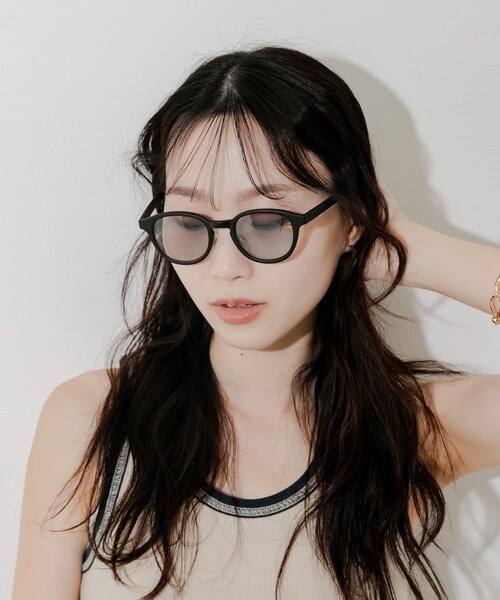 SMELLY（スメリー）の「ボスリントンサングラス（メガネ・レディース・M.BLK/BLK/PPL/CLR/Y.CLR/BLK・-）」の6枚目の写真