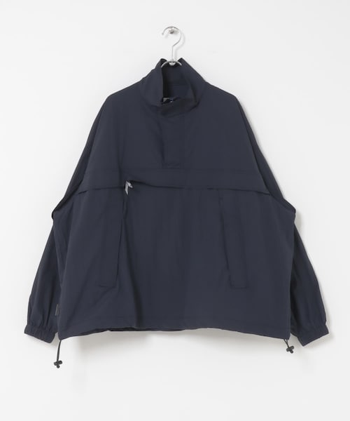 URBAN RESEARCH(アーバンリサーチ)の「SFC SFC ANORAK(マウンテンパーカー・メンズ・Charcoal/Navy/Black・L/XL)」の2枚目の写真