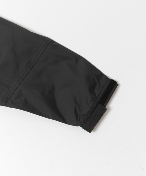 URBAN RESEARCH DOORS（アーバンリサーチドアーズ）の「THE NORTH FACE　HYDRENA RAIN PONCHO（レインコート/ポンチョ・レディース・FIアイボリー/CKカーキ/Kブラック・One）」の8枚目の写真