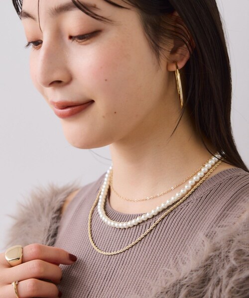 VIS（ビス）の「ガラスパール3連ネックレス（ネックレス・レディース・ゴールド/シルバー・F）」の2枚目の写真
