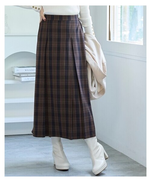 nissen（ニッセン）の「大きいサイズ 両面起毛プリーツ風タックスカート【メルティストレッチ】（ゆったりヒップ）（スカート・レディース・アイボリー系/イエロー系/ネイビー系・L/LL/3L/4L/5L/6L/8L/10L）」の16枚目の写真