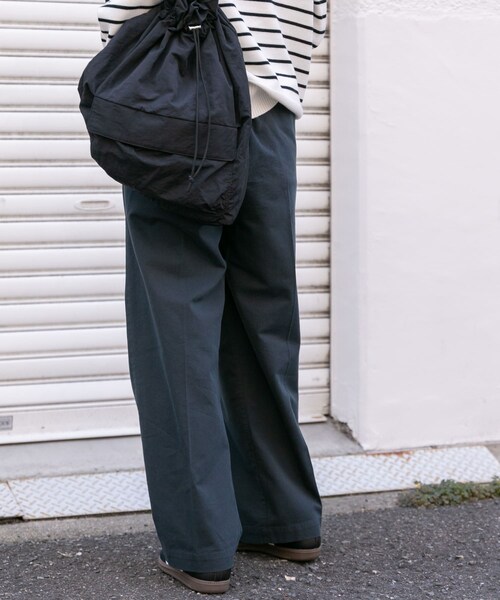 URBAN RESEARCH DOORS（アーバンリサーチドアーズ）の「FORK&SPOON　イージーチノパンツ（チノパンツ・レディース・BEIGE/INK BLACK・1/2）」の6枚目の写真