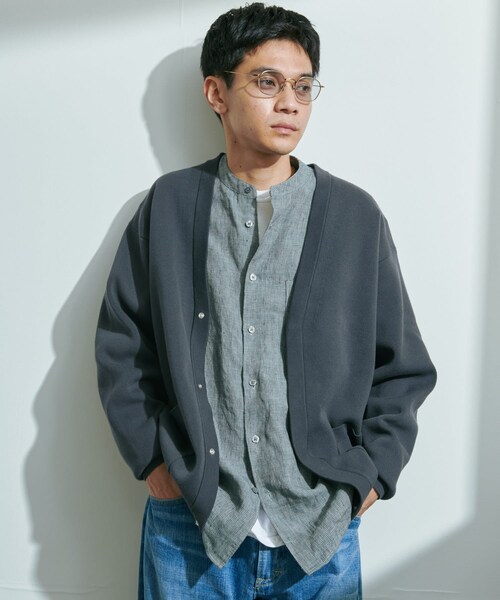 URBAN RESEARCH DOORS（アーバンリサーチドアーズ）の「『UR TECH Renew Knit』Vネックカーディガン（カーディガン/ボレロ・メンズ・GRAY/CHARCOAL/LIGHTBROWN・M/L）」の9枚目の写真