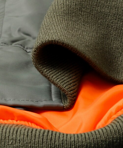 URBAN RESEARCH(アーバンリサーチ)の「The DUFFER N NEPHEWS CUT OFF FLIGHT VEST(ベスト・メンズ・BLACK/SAGE GREEN・M)」の13枚目の写真