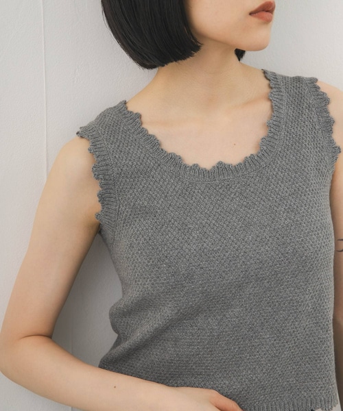 KBF（ケイビーエフ）の「クロシェスカラップタンクトップ（タンクトップ・レディース・IVORY/TOP GRAY/NAVY・One）」の14枚目の写真