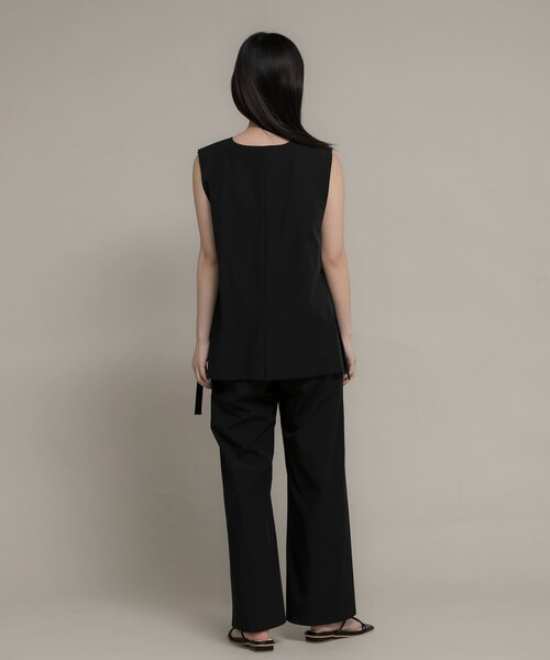 SENSE OF PLACE by URBAN RESEARCH（センスオブプレイスバイアーバンリサーチ）の「Uiscel　4WAYストレッチベストセットアップ（セットアップ・レディース・BLACK/KHAKI・S/M）」の10枚目の写真