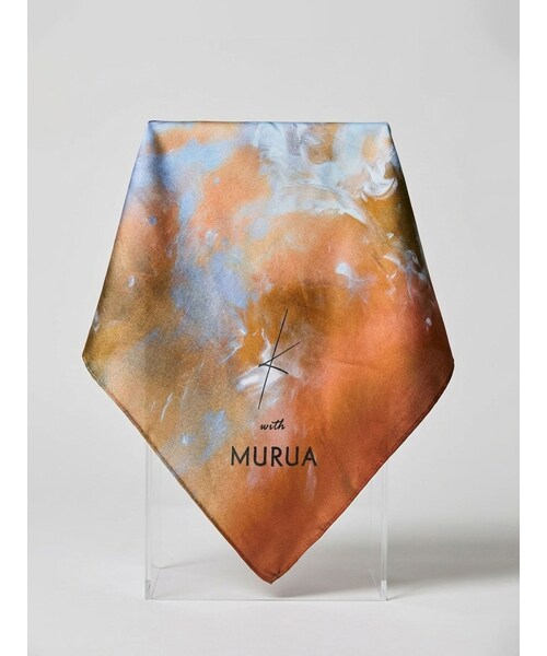 MURUA（ムルーア）の「【LIA KIMURA×MURUA】サテンスカーフ（マフラー・レディース・ブルー/ブラウン・F）」の7枚目の写真
