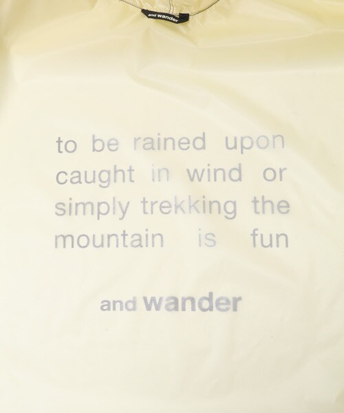 EKAL（エカル）の「and wander　SIL PONCHO（レインコート/ポンチョ・メンズ・BLACK/Off White・One）」の8枚目の写真