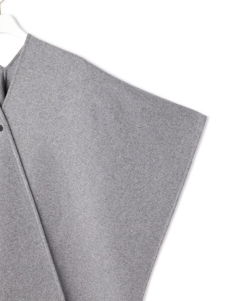 ADAM ET ROPE'（アダムエロペ）の「カシミアブレンドポンチョストール（ストール/ショール・レディース・グレー/ベージュ系・F）」の13枚目の写真