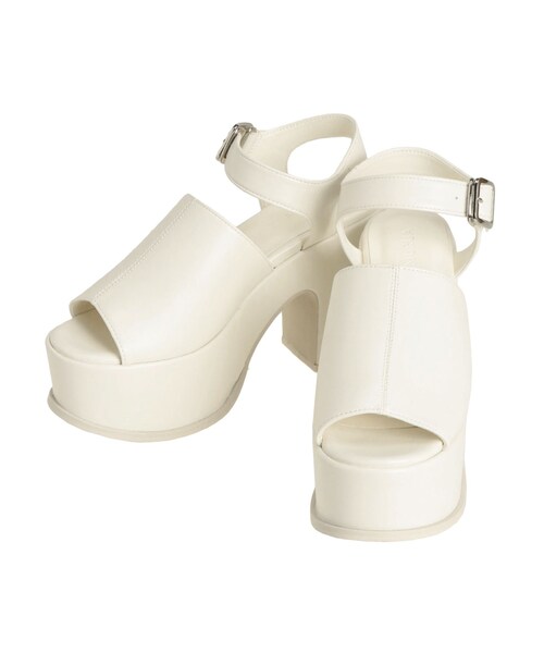 MURUA（ムルーア）の「ストラップウェッジサンダル（サンダル・レディース・アイボリー/ブラック・22.5/23.5/24.5）」の9枚目の写真