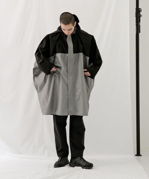 EKAL（エカル）の「Kiu別注ポンチョ（レインコート/ポンチョ・メンズ・BK-GRY/BEG-BK/BEG-CAM・One）」の11枚目の写真
