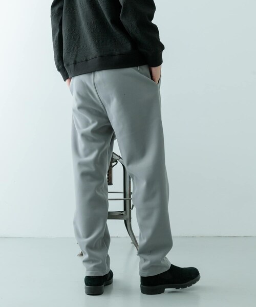 ITEMS URBANRESEARCH(アイテムズ アーバンリサーチ)の「WINDPROOF 裏フリースボンディング パンツ(その他パンツ・メンズ・GRY/KHK/BLK・M/L)」の13枚目の写真