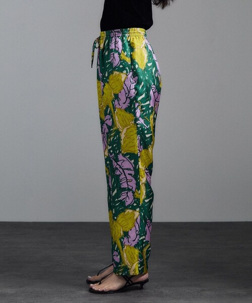 ADAM ET ROPE'（アダムエロペ）の「【BANANATIME（バナナタイム）】EASY PANTS / イージーパンツ（その他パンツ・レディース・ベージュ系/グリーン系/ピンク系・XS）」の20枚目の写真