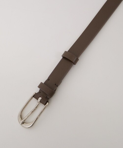 ADAM ET ROPE'（アダムエロペ）の「【W S（ドゥーブル）】レザーオーバルバックルベルト（ベルト・レディース・ブラック/ベージュ系・F）」の11枚目の写真