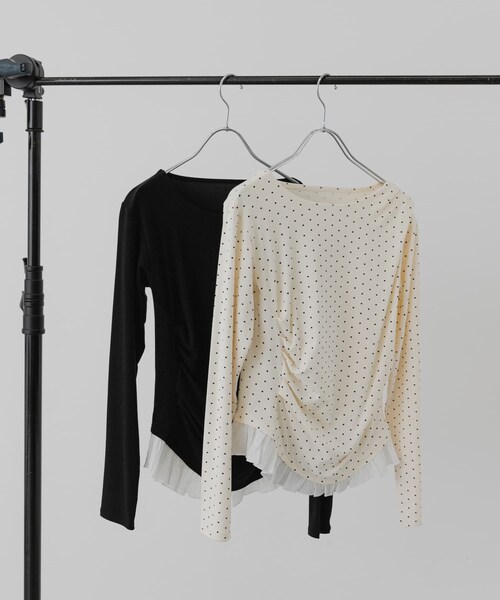 SENSE OF PLACE by URBAN RESEARCH（センスオブプレイスバイアーバンリサーチ）の「フリルドレープトップ（Tシャツ/カットソー・レディース・OFF×BLK/BLACK/GRAY・One）」の5枚目の写真